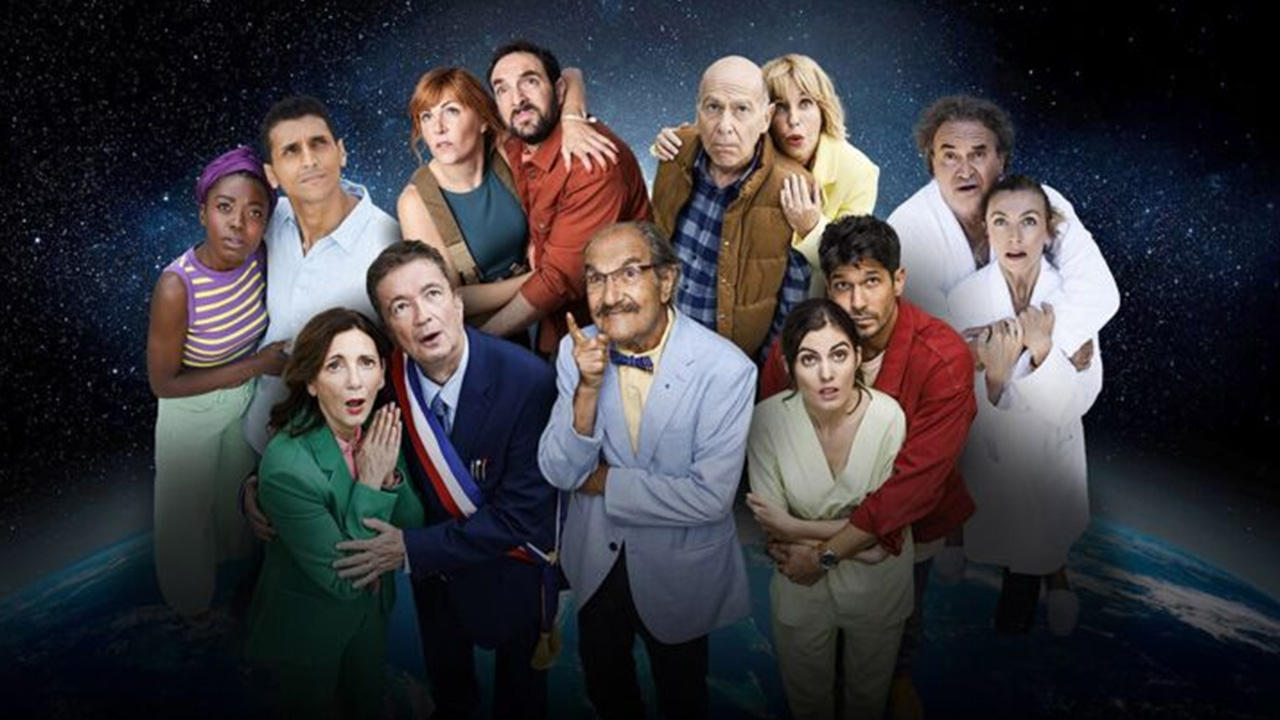 Scènes de ménages Background