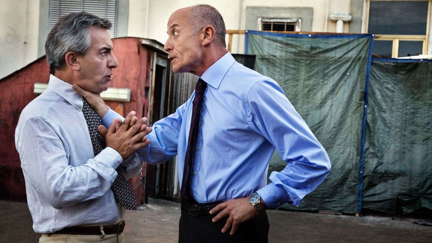 Into Paradiso Background