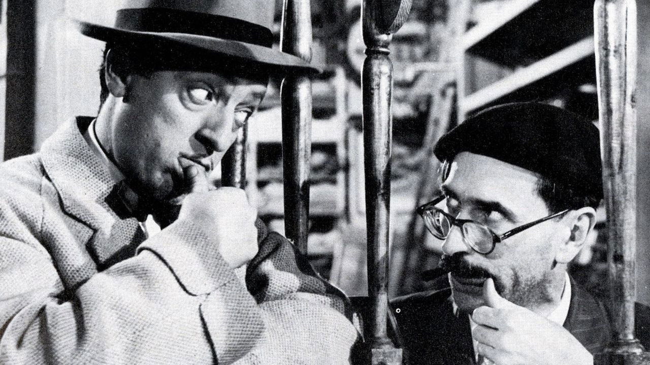 I'm in the Revue Background