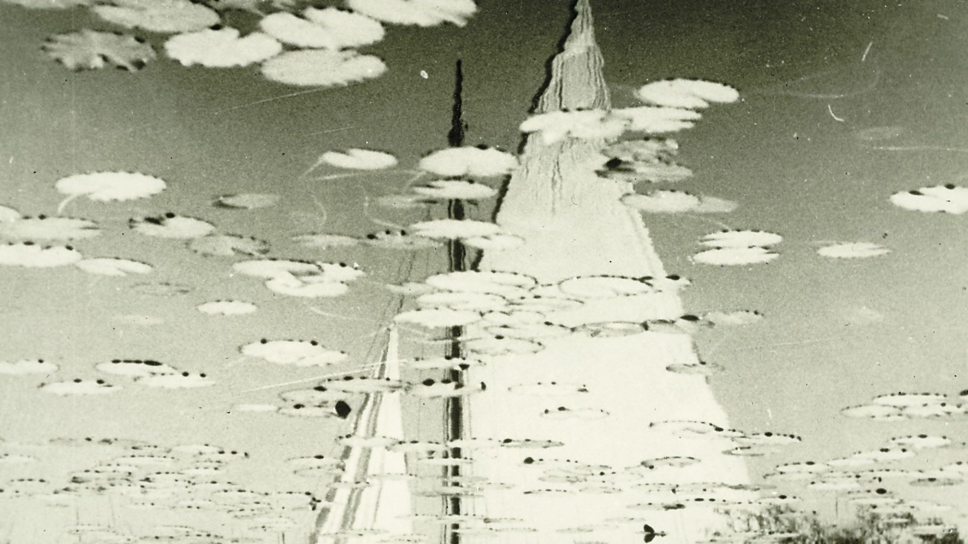 Mirror of Holland Background