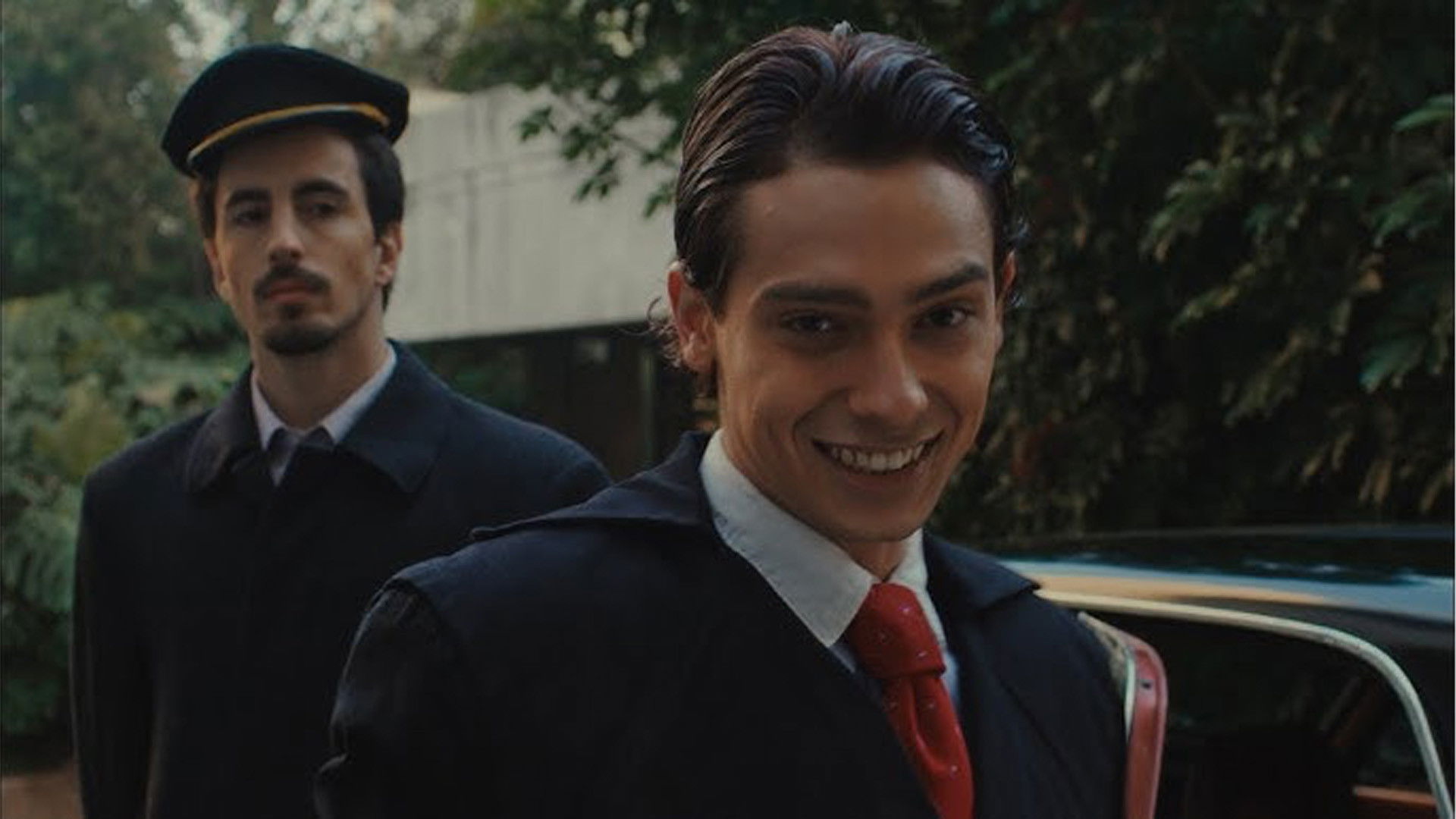 ESPECTACULAR, EL CORTOMETRAJE Background