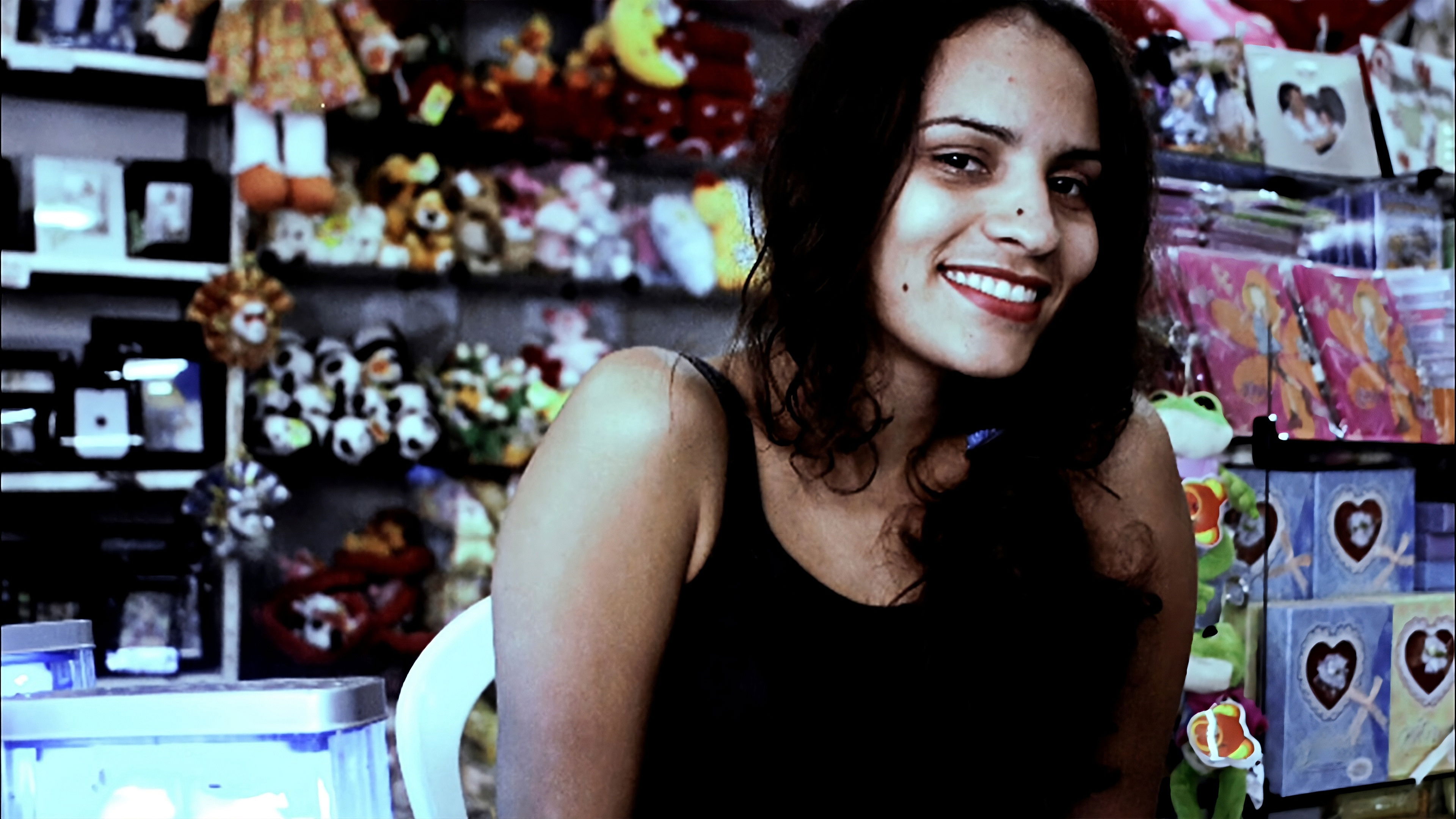 I Travel Because I Have to, I Come Back Because I Love You Background