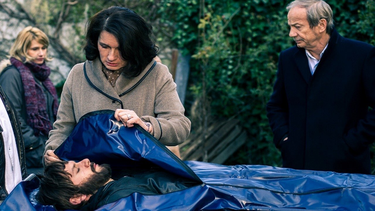 Où es-tu maintenant ? Background