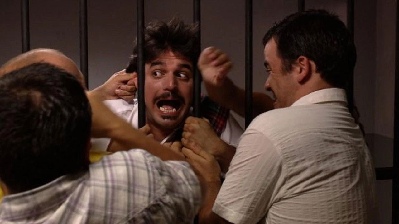 Süpürrr! Background