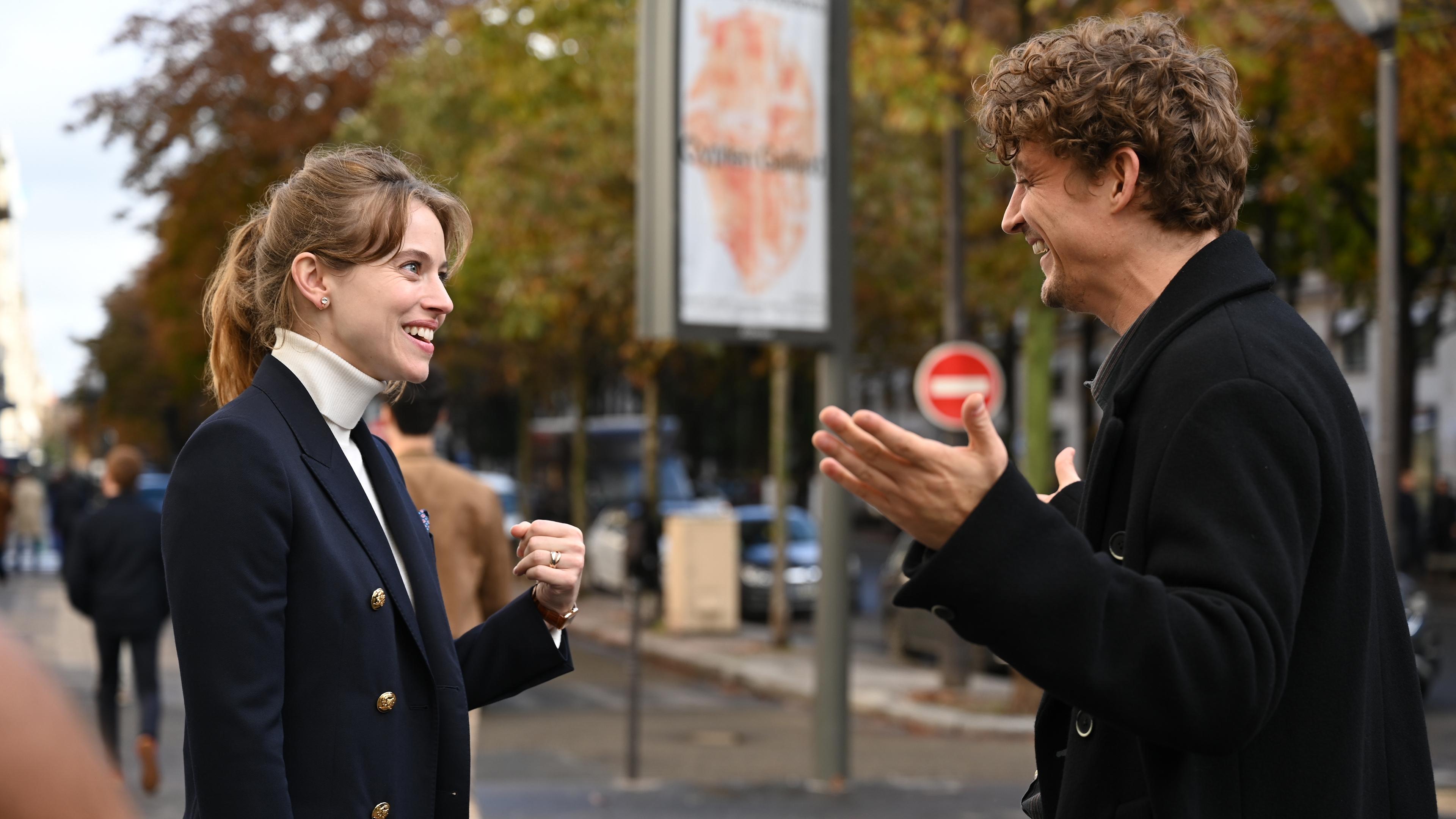 Coup de Chance Background