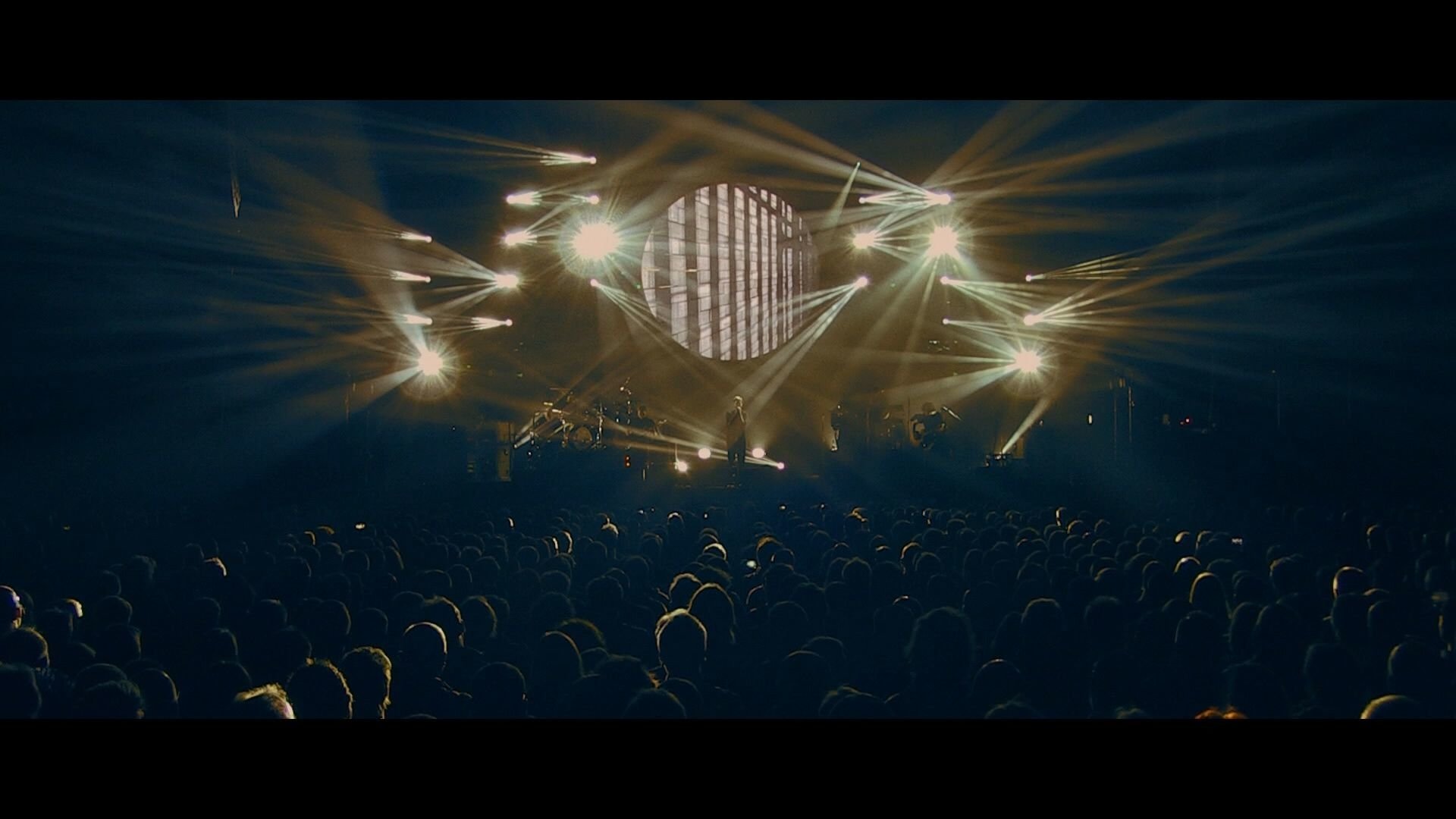 The Australian Pink Floyd Show - Everything Under The Sun Background