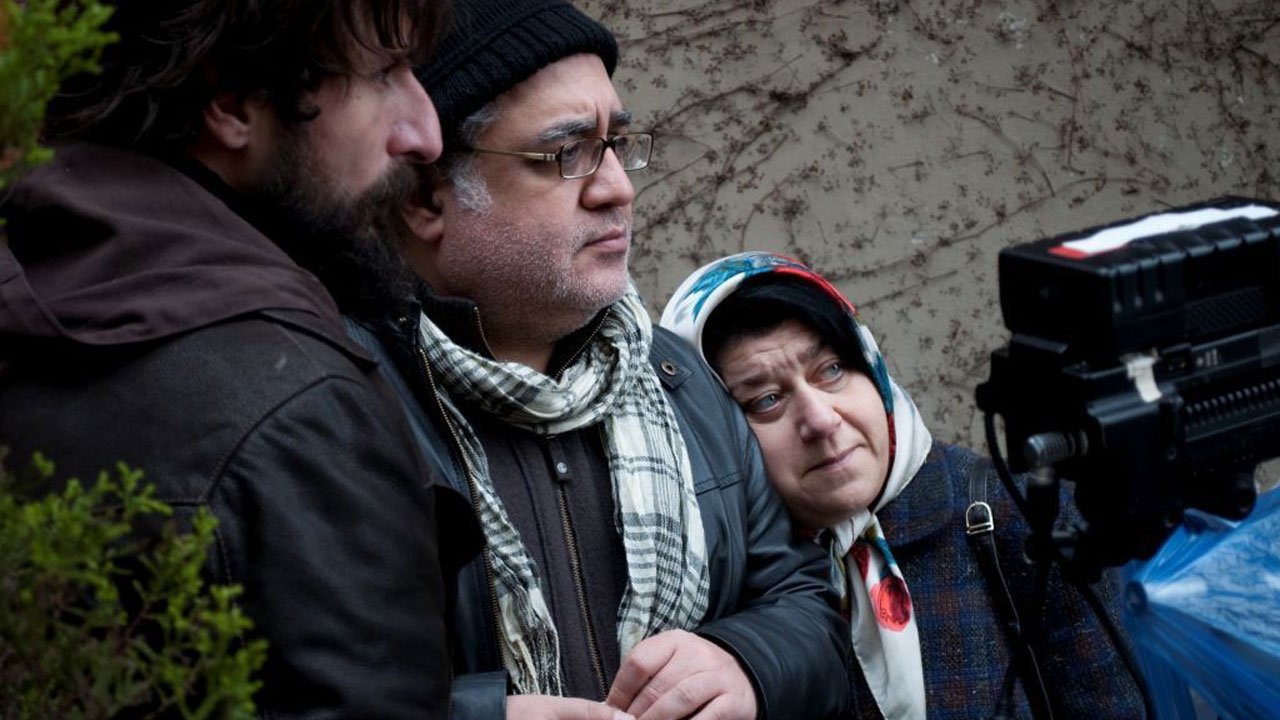 The Pomegranate Background