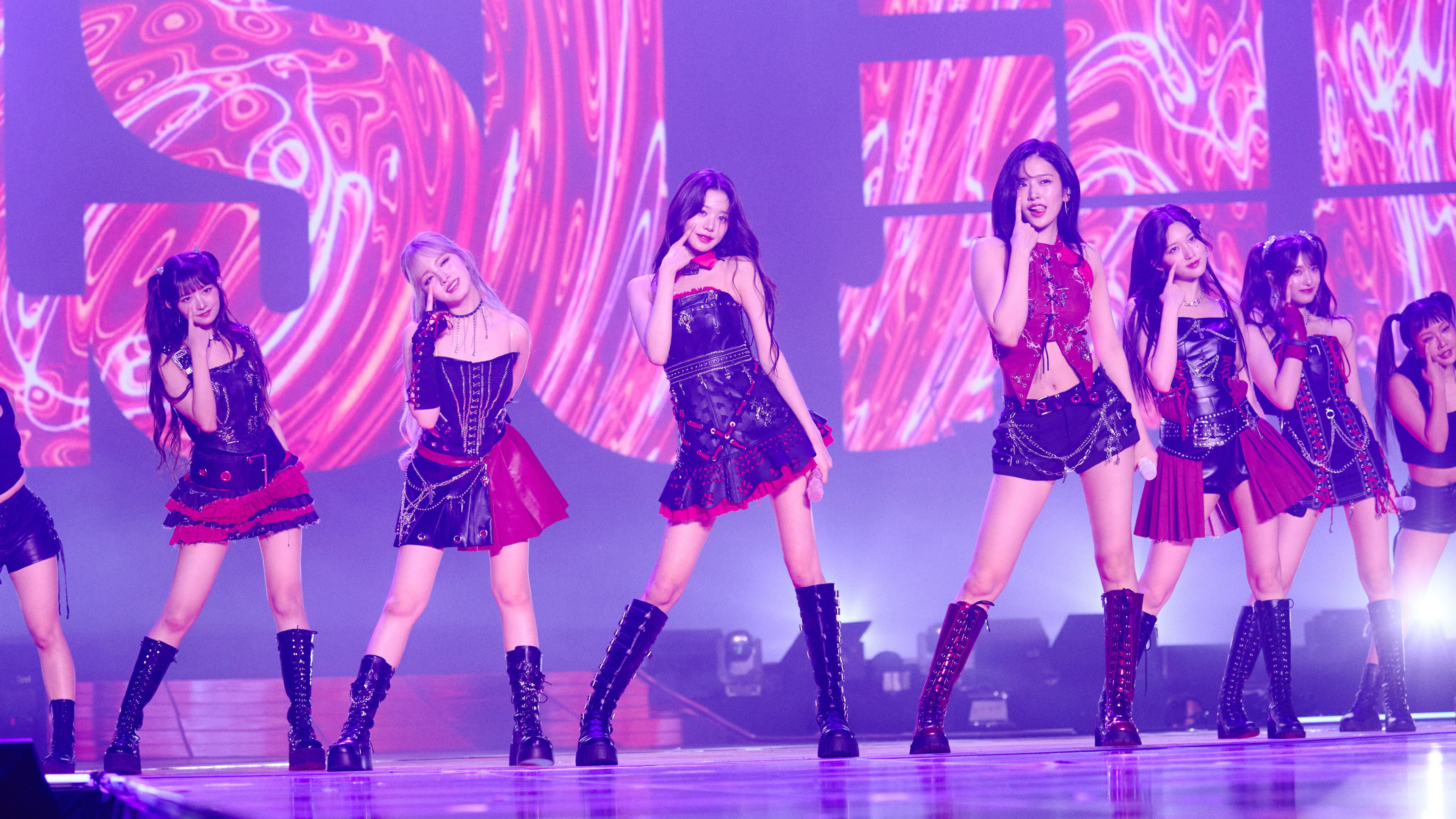 IVE THE 1ST WORLD TOUR in CINEMA Background