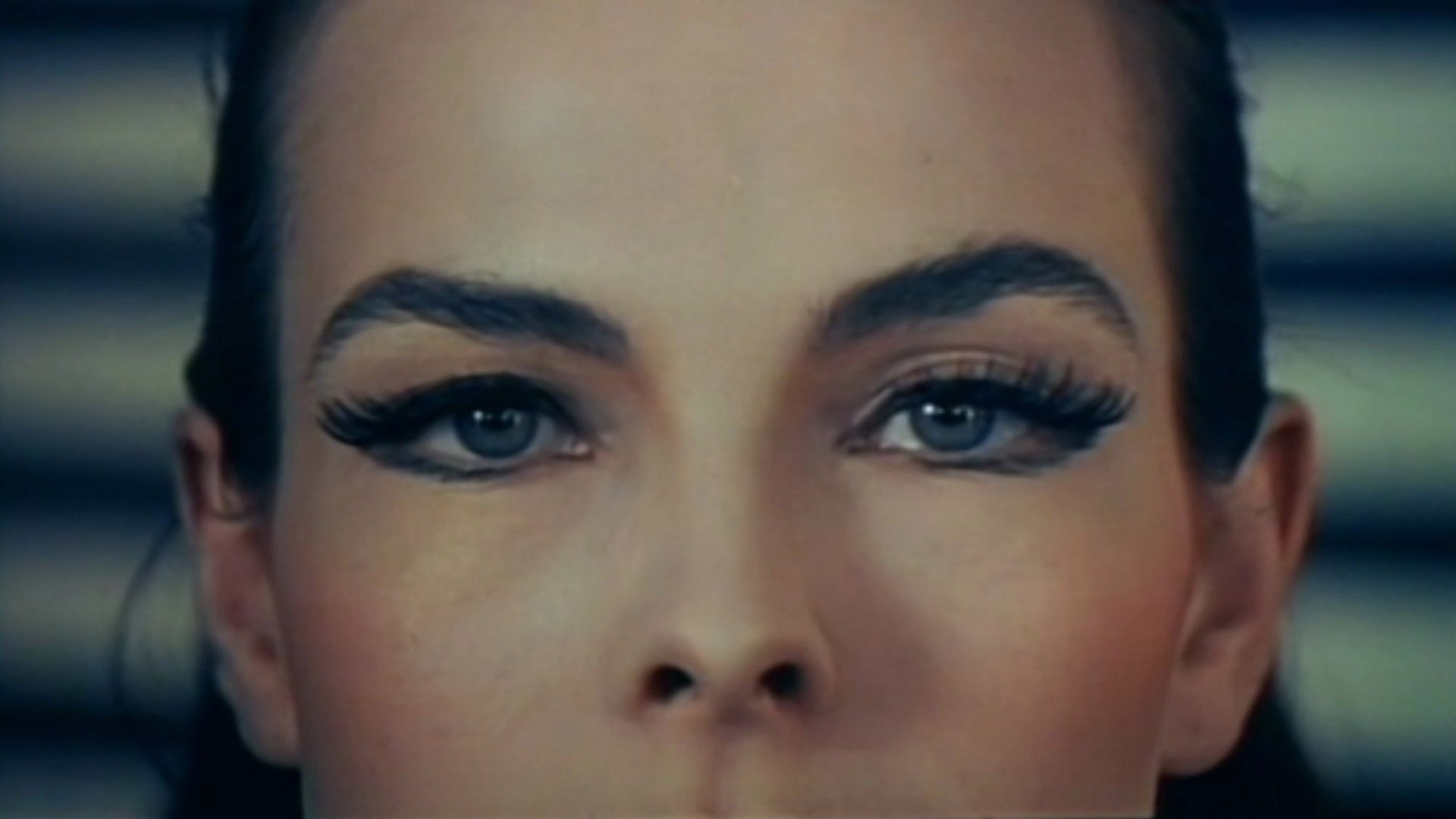 Dagger Eyes Background