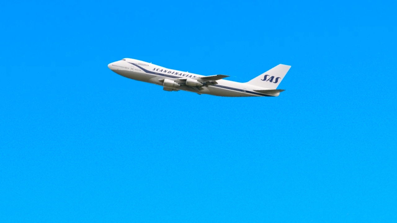 SK 917 har nettopp landet Background