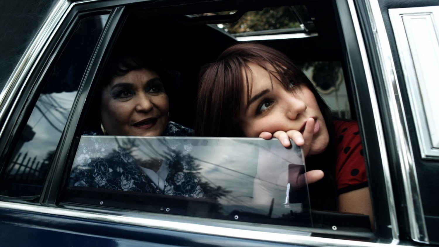 ¿Alguien ha visto a Lupita? Background