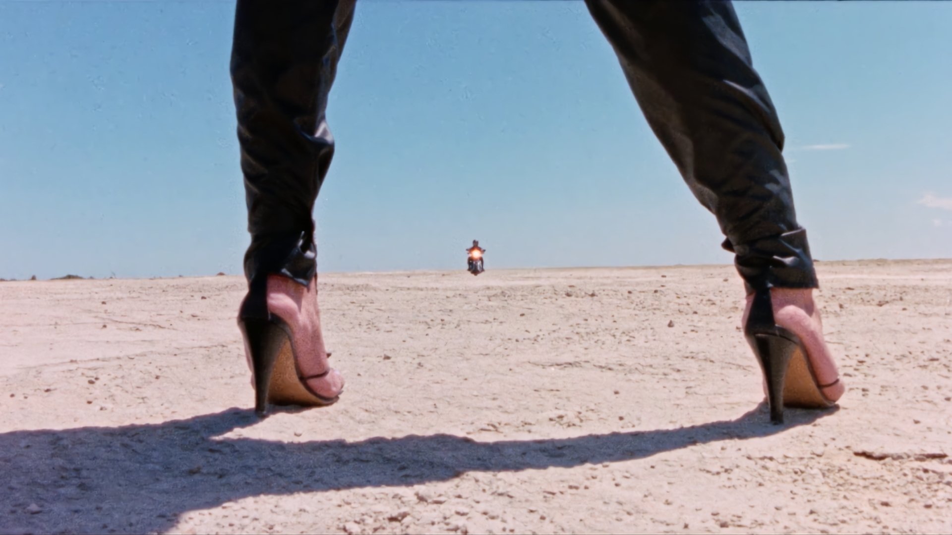 Centrespread Background