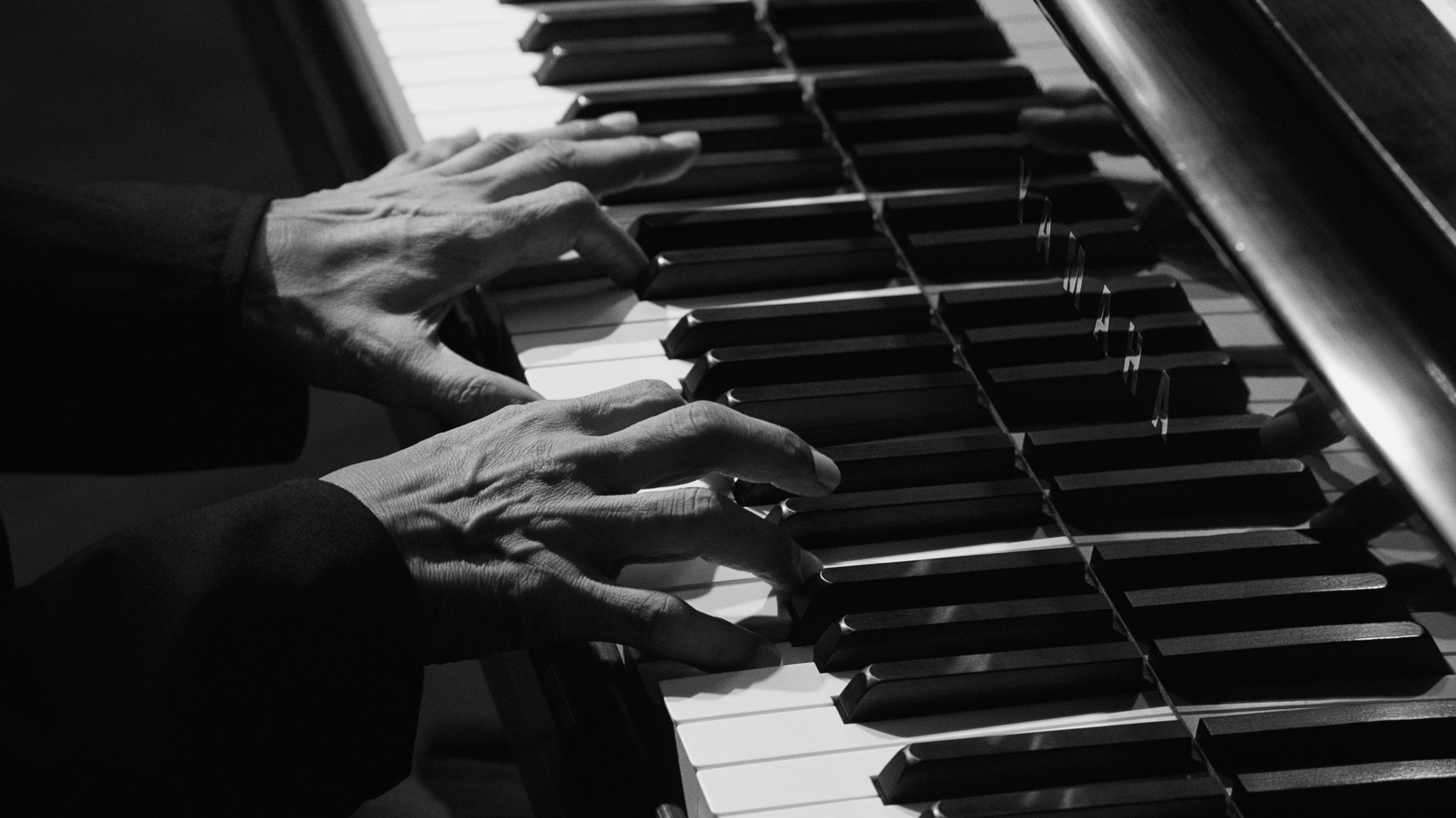 Ryuichi Sakamoto: Opus Background