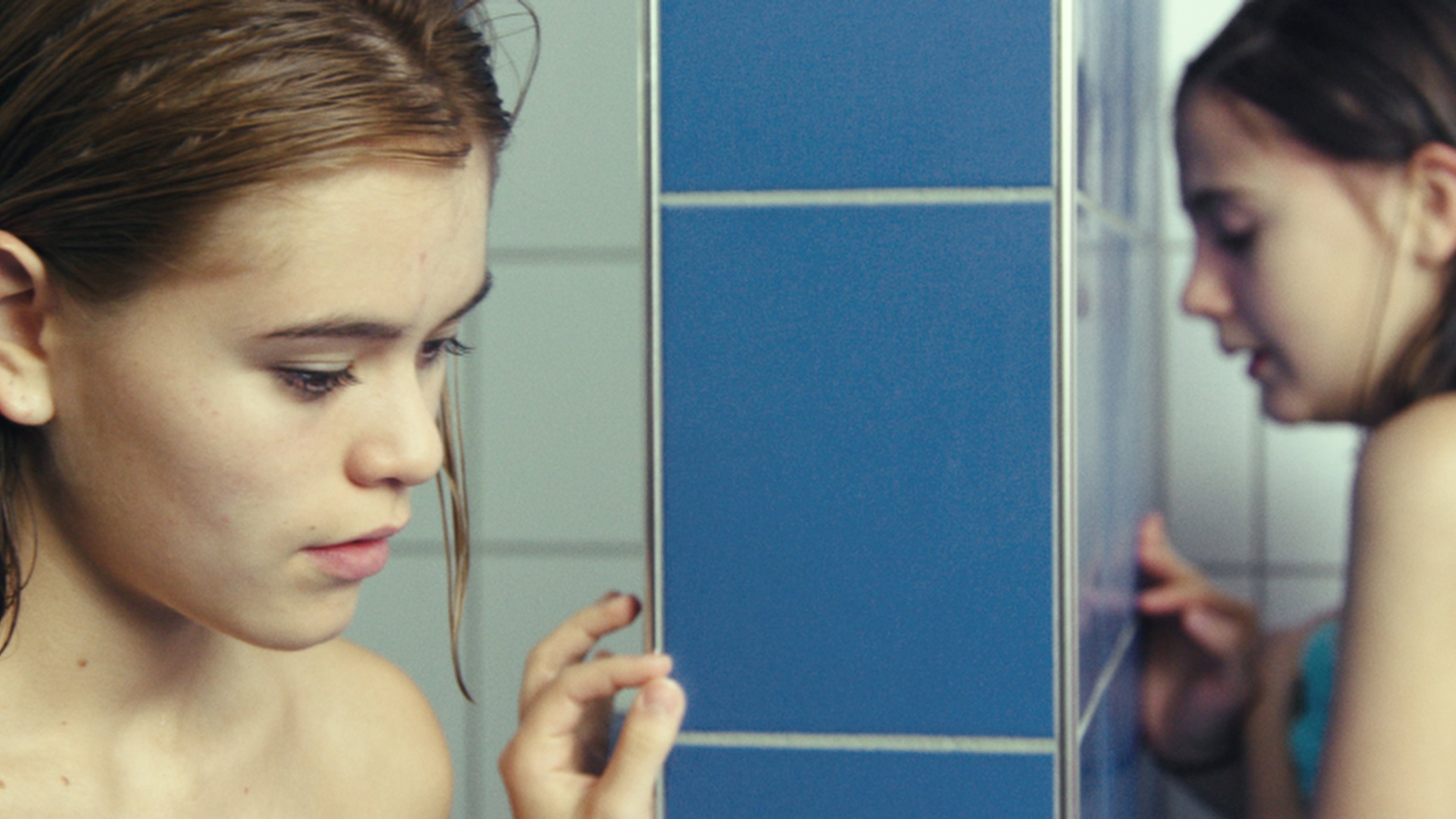 Amateur Teens Background